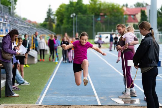 Lekkoatletyczne czwartki na MOSiRZE (zdjęcia)