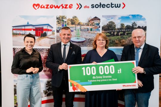 Popisanie umów w ramach programu Mazowsze dla Sołectw (zdjęcia)