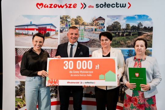 Popisanie umów w ramach programu Mazowsze dla Sołectw (zdjęcia)