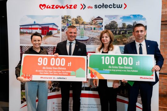 Popisanie umów w ramach programu Mazowsze dla Sołectw (zdjęcia)