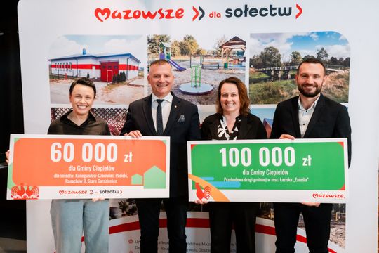 Popisanie umów w ramach programu Mazowsze dla Sołectw (zdjęcia)