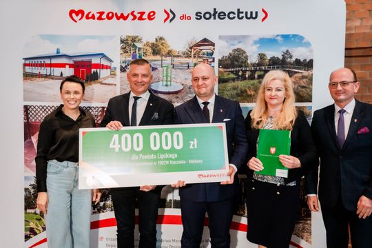 Popisanie umów w ramach programu Mazowsze dla Sołectw (zdjęcia)