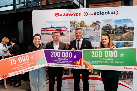 Popisanie umów w ramach programu Mazowsze dla Sołectw (zdjęcia)