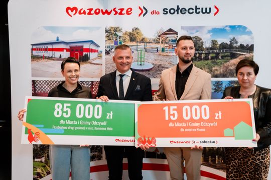 Popisanie umów w ramach programu Mazowsze dla Sołectw (zdjęcia)