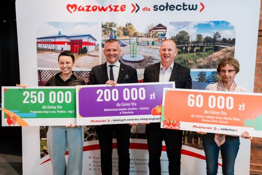 Popisanie umów w ramach programu Mazowsze dla Sołectw (zdjęcia)