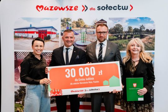 Popisanie umów w ramach programu Mazowsze dla Sołectw (zdjęcia)