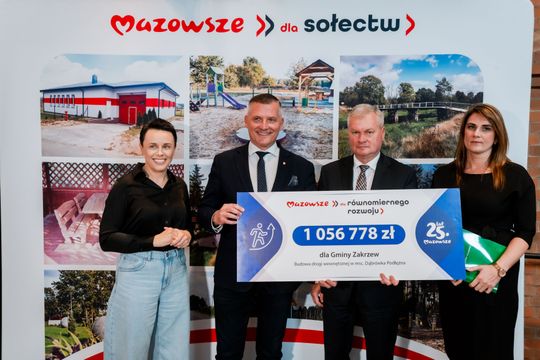 Popisanie umów w ramach programu Mazowsze dla Sołectw (zdjęcia)