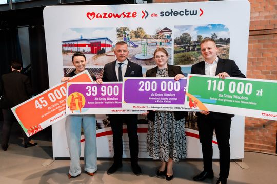 Popisanie umów w ramach programu Mazowsze dla Sołectw (zdjęcia)