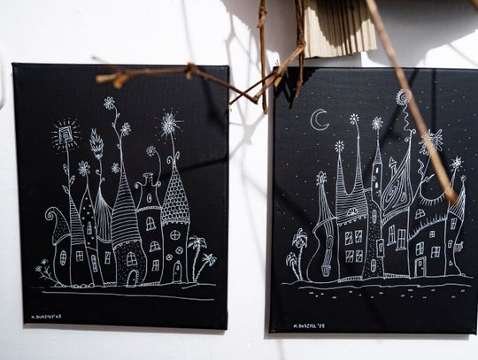 Wernisaż wystawy Michała Budzisza pt. " Trzy po trzy..." w Galerii pod Aniołem (zdjęcia)