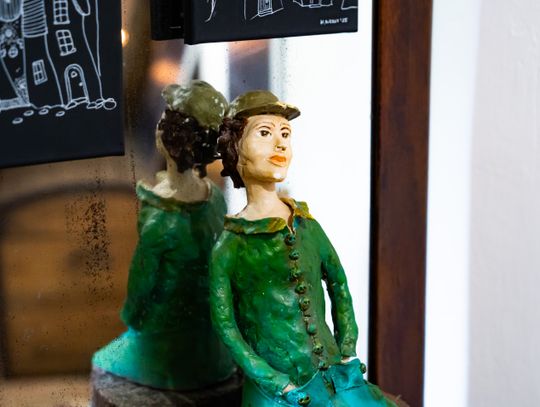 Wernisaż wystawy Michała Budzisza pt. " Trzy po trzy..." w Galerii pod Aniołem (zdjęcia)