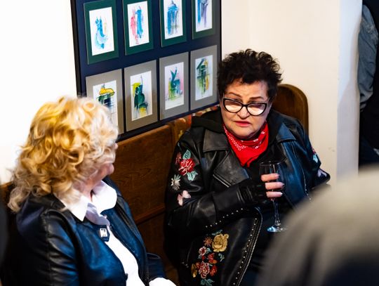 Wernisaż wystawy Michała Budzisza pt. " Trzy po trzy..." w Galerii pod Aniołem (zdjęcia)