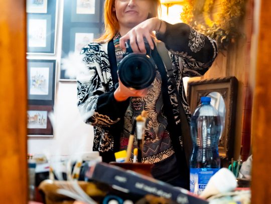 Wernisaż wystawy Michała Budzisza pt. " Trzy po trzy..." w Galerii pod Aniołem (zdjęcia)