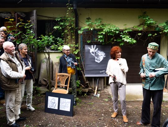 Wernisaż wystawy Michała Budzisza pt. " Trzy po trzy..." w Galerii pod Aniołem (zdjęcia)