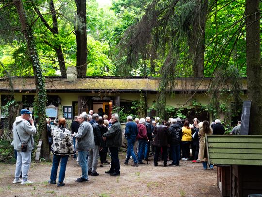 Wernisaż wystawy Michała Budzisza pt. " Trzy po trzy..." w Galerii pod Aniołem (zdjęcia)