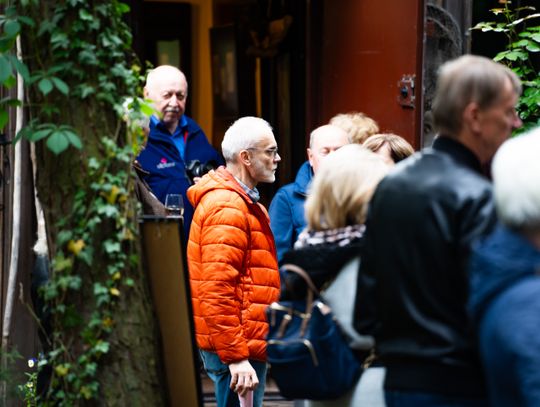 Wernisaż wystawy Michała Budzisza pt. " Trzy po trzy..." w Galerii pod Aniołem (zdjęcia)