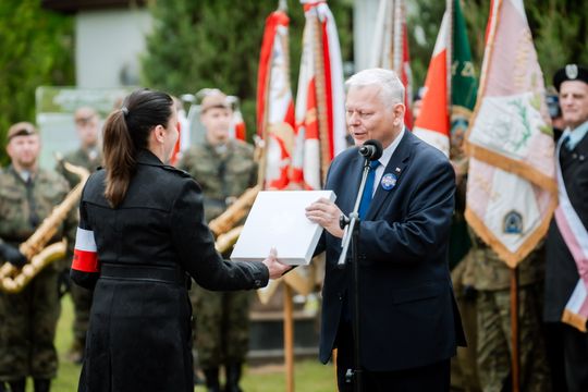 Obchody 35-lecia Światowego Związku Żołnierzy Armii Krajowej (zdjęcia) Obchody 35-lecia Światowego Związku Żołnierzy Armii Krajowej (zdjęcia)