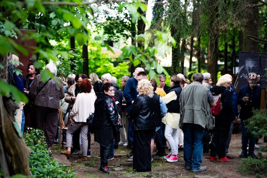 Wernisaż wystawy Michała Budzisza pt. " Trzy po trzy..." w Galerii pod Aniołem (zdjęcia)