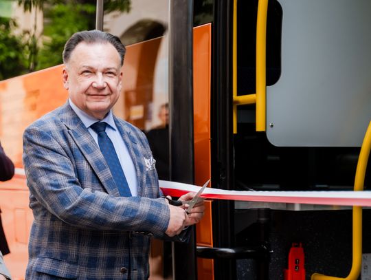 "Autobusy dla mazowieckich szkół"  - Nowe Miasto Nad Pilicą (zdjęcia)