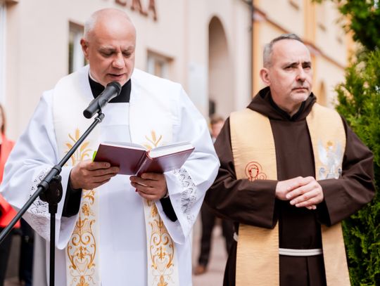"Autobusy dla mazowieckich szkół"  - Nowe Miasto Nad Pilicą (zdjęcia)