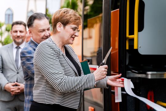 "Autobusy dla mazowieckich szkół" - Nowe Miasto Nad Pilicą (zdjęcia) "Autobusy dla mazowieckich szkół" - Nowe Miasto Nad Pilicą (zdjęcia)
