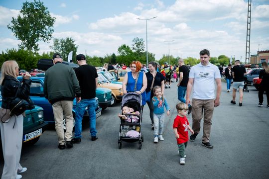 Maluchowisko - zlot miłośników Fiata 126p (zdjęcia) Maluchowisko - zlot miłośników Fiata 126p (zdjęcia)