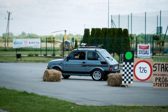 Maluchowisko - zlot miłośników Fiata 126p (zdjęcia) Maluchowisko - zlot miłośników Fiata 126p (zdjęcia)