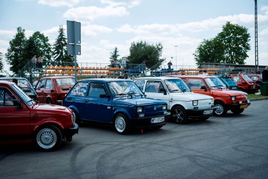 Maluchowisko - zlot miłośników Fiata 126p (zdjęcia) Maluchowisko - zlot miłośników Fiata 126p (zdjęcia)