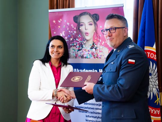 Podpisanie porozumienia o współpracy pomiędzy AHNS w Radomiu z Aresztem Śledczym (zdjęcia)