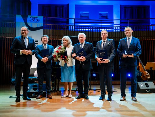 Uroczysta gala z okazji 35-lecia samorządu (zdjęcia)