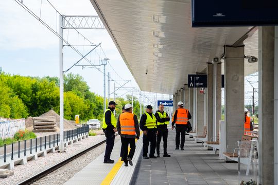 Dzień zdjęciowy na budowie przystanku kolejowego Radom Wschodni (zdjęcia)