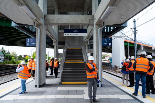 Dzień zdjęciowy na budowie przystanku kolejowego Radom Wschodni (zdjęcia)