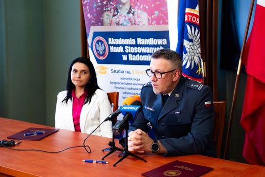 Podpisanie porozumienia o współpracy pomiędzy AHNS w Radomiu z Aresztem Śledczym (zdjęcia)