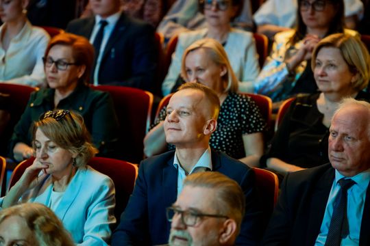 Uroczysta gala z okazji 35-lecia samorządu (zdjęcia) Uroczysta gala z okazji 35-lecia samorządu (zdjęcia)