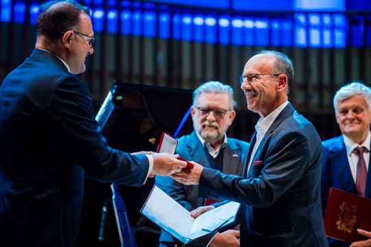 Uroczysta gala z okazji 35-lecia samorządu (zdjęcia) Uroczysta gala z okazji 35-lecia samorządu (zdjęcia)