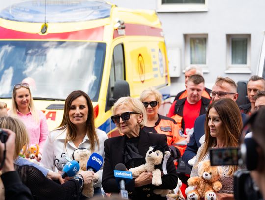 Briefing prasowy dot. przekazania maskotek dla najmłodszych pacjentów pogotowia (zdjęcia)