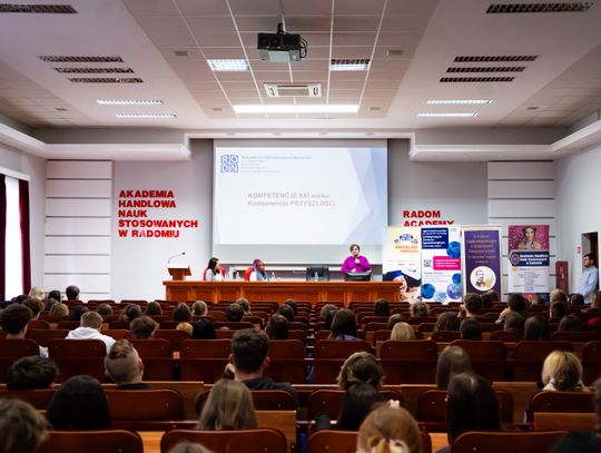 Finał trzeciej edycji konkursu "Test Your English" (zdjęcia)