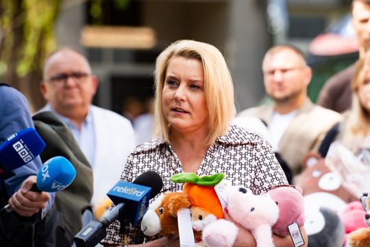 Briefing prasowy dot. przekazania maskotek dla najmłodszych pacjentów pogotowia (zdjęcia)