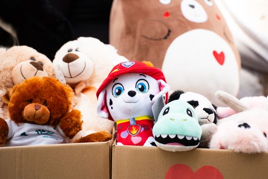 Briefing prasowy dot. przekazania maskotek dla najmłodszych pacjentów pogotowia (zdjęcia)