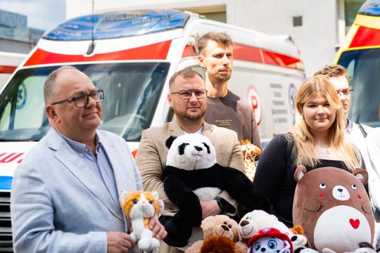 Briefing prasowy dot. przekazania maskotek dla najmłodszych pacjentów pogotowia (zdjęcia)