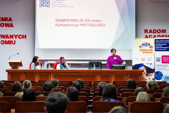 Finał trzeciej edycji konkursu "Test Your English" (zdjęcia)