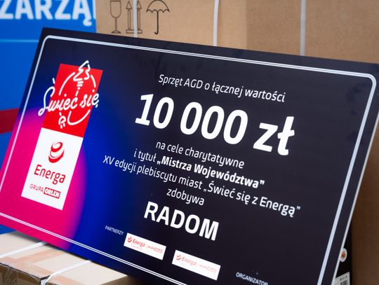Briefing prasowy oraz przekazanie sprzętu radomskim organizacjom pozarządowym w ramach akcji „Świeć się z Energą” (zdjęcia)
