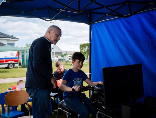 Festyn środowiskowy "Kolorowo na Ludowo" w PSP nr 6 (zdjęcia)