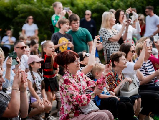 Festyn środowiskowy "Kolorowo na Ludowo" w PSP nr 6 (zdjęcia)