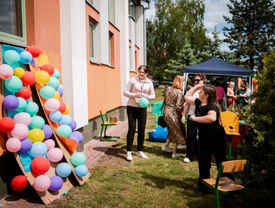 Festyn środowiskowy "Kolorowo na Ludowo" w PSP nr 6 (zdjęcia)