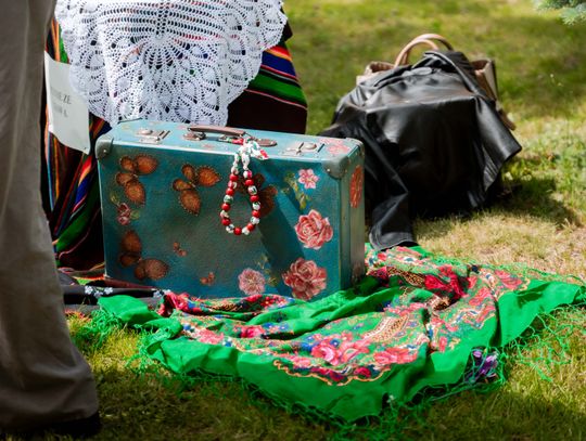 Festyn środowiskowy "Kolorowo na Ludowo" w PSP nr 6 (zdjęcia)