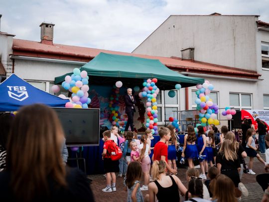 Festyn z okazji Dnia Dziecka w PSP nr 4(zdjęcia)