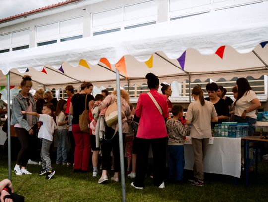 Festyn z okazji Dnia Dziecka w PSP nr 4(zdjęcia)