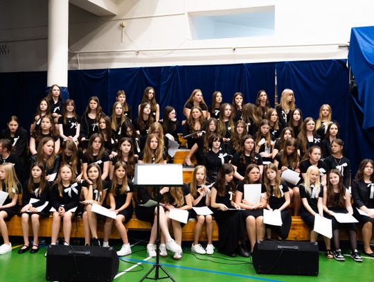 Jubileusz 30-lecia istnienia szkoły PSP nr 21 im. ks. Jana Twardowskiego (zdjęcia)