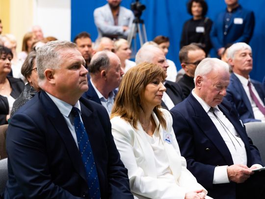 Jubileusz 30-lecia istnienia szkoły PSP nr 21 im. ks. Jana Twardowskiego (zdjęcia)