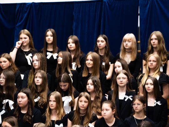 Jubileusz 30-lecia istnienia szkoły PSP nr 21 im. ks. Jana Twardowskiego (zdjęcia)